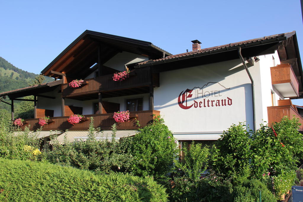 Kleines Hotel Edeltraud Aschau im Chiemgau Exterior foto